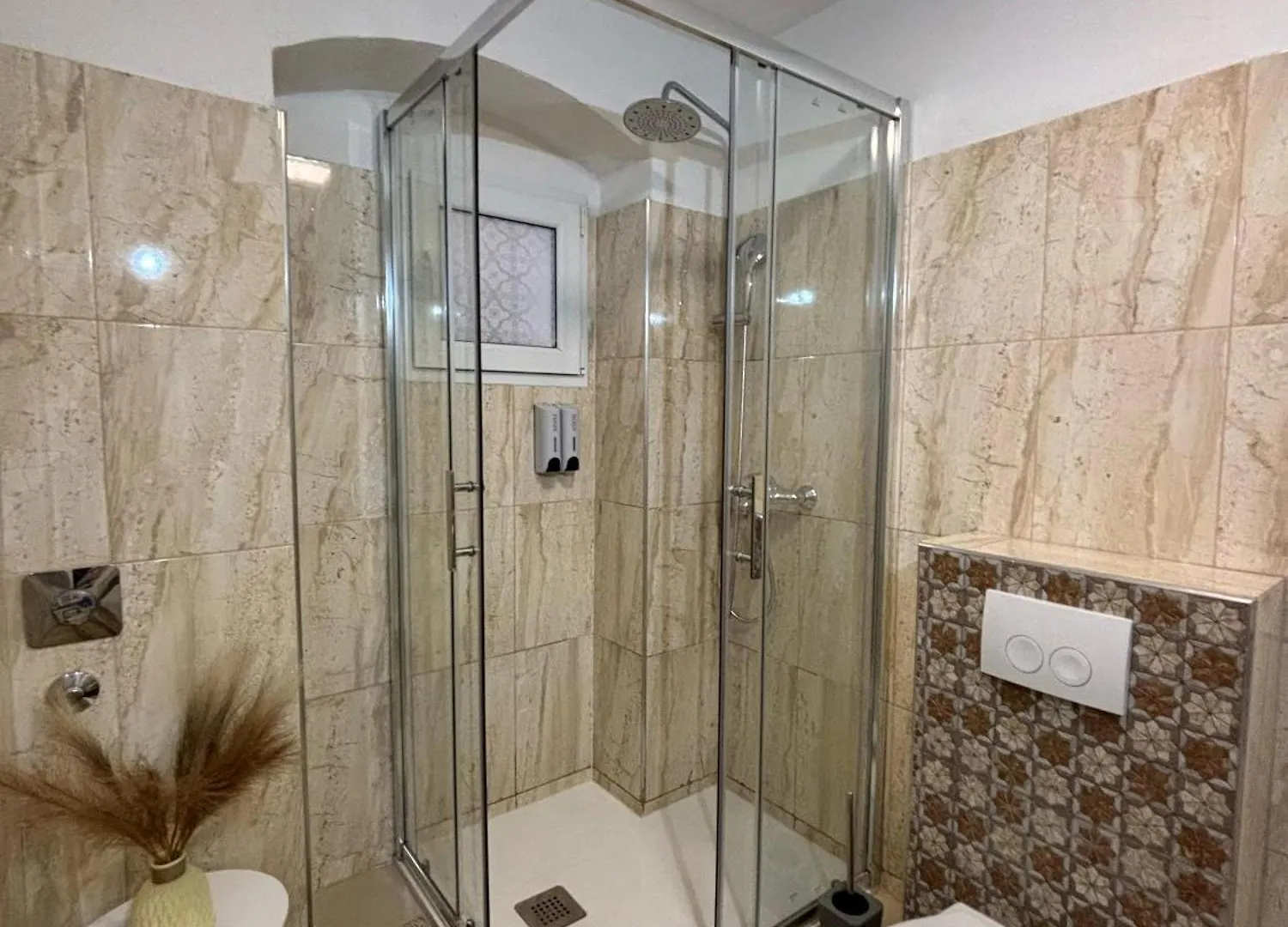 Palace Apartment سبليت