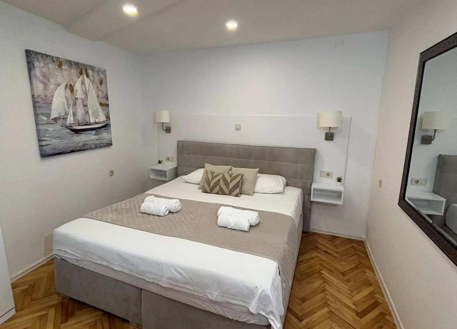 Palace Apartment سبليت